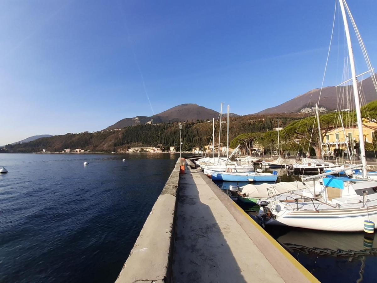 Appartamento Lido 'With Parking Space Included' Toscolano Maderno Exterior foto
