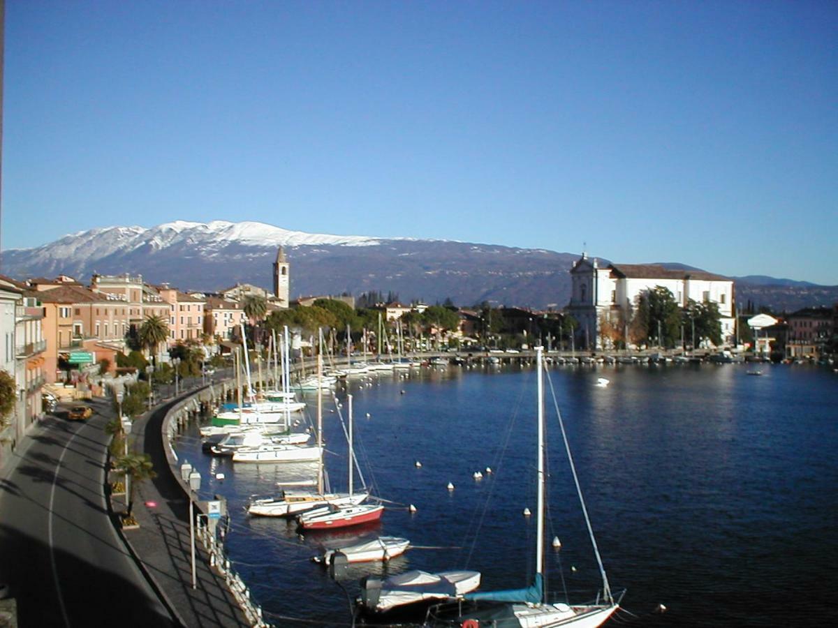 Appartamento Lido 'With Parking Space Included' Toscolano Maderno Exterior foto