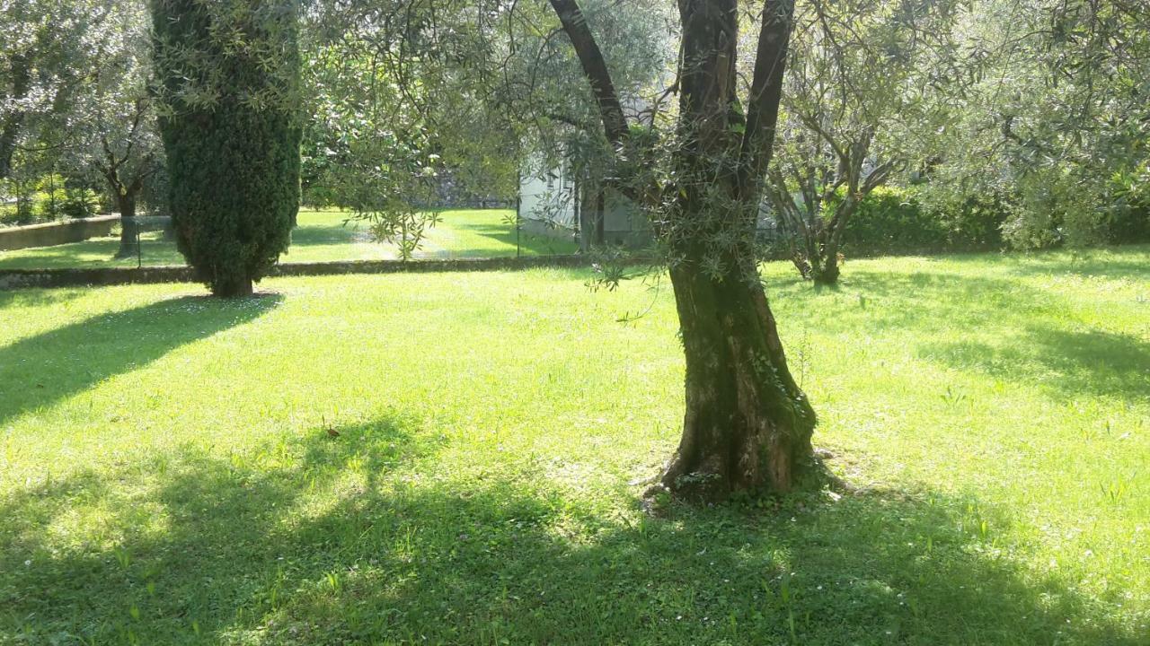 Appartamento Lido 'With Parking Space Included' Toscolano Maderno Exterior foto