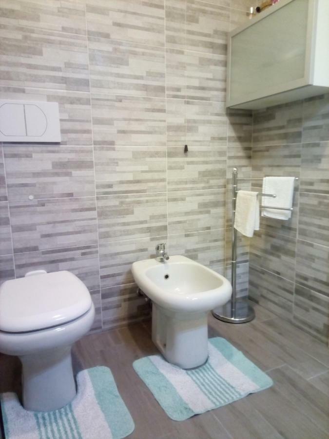 Appartamento Lido 'With Parking Space Included' Toscolano Maderno Exterior foto