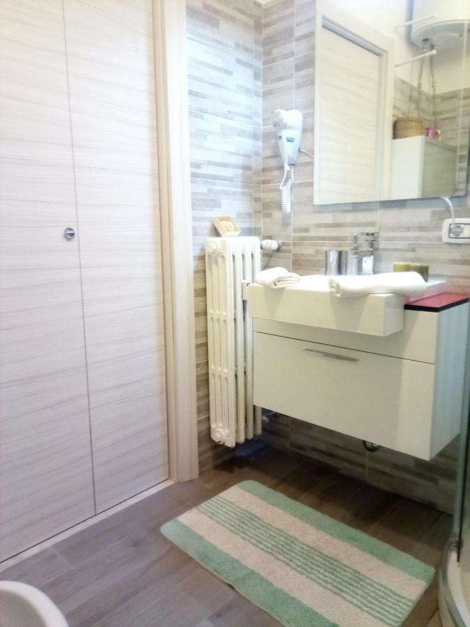 Appartamento Lido 'With Parking Space Included' Toscolano Maderno Exterior foto